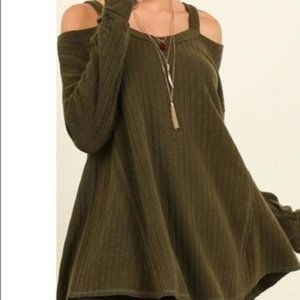 Umgee Olive Green Cold Shoulder Tunic Medium
